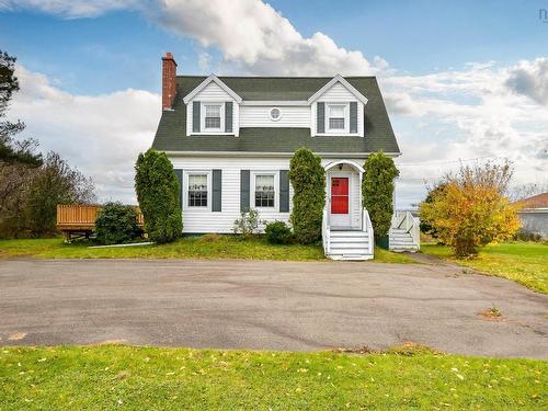 1883 New Waterford Highway, South Bar, NS 