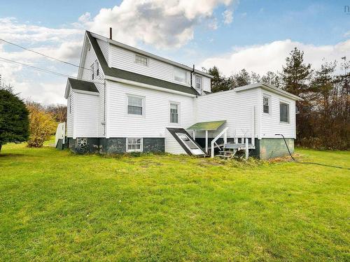 1883 New Waterford Highway, South Bar, NS 