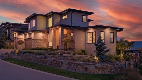 1010 Lakecrest Court, Kelowna, BC - Outdoor