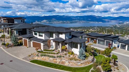 1010 Lakecrest Court, Kelowna, BC - Outdoor With View