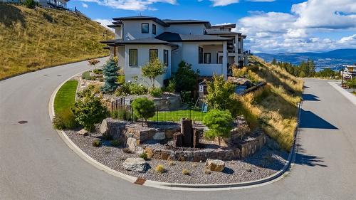 1010 Lakecrest Court, Kelowna, BC - Outdoor With Body Of Water