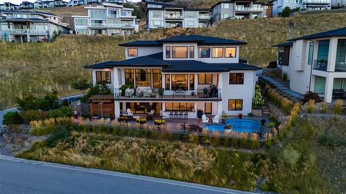 1010 Lakecrest Court, Kelowna, BC - Outdoor