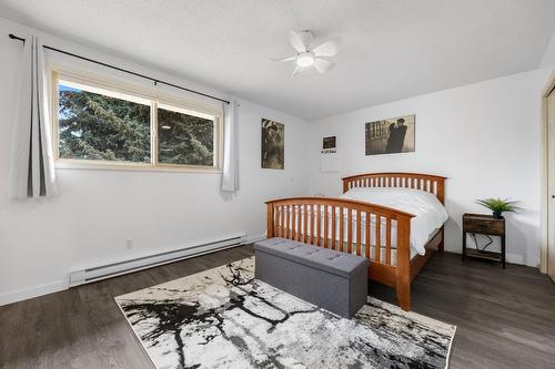 1690 Thayer Court, Kelowna, BC - Indoor Photo Showing Bedroom