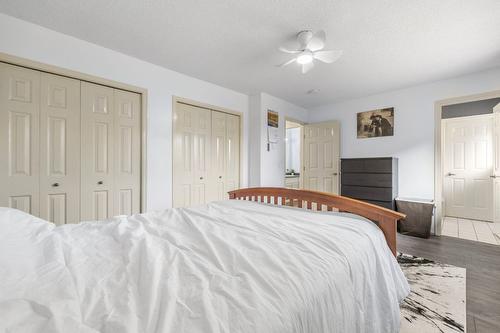 1690 Thayer Court, Kelowna, BC - Indoor Photo Showing Bedroom