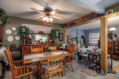 15911 Trask Road, Lake Country, BC - Indoor Photo Showing Dining Room