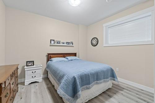 1340 24 Street, Salmon Arm, BC - Indoor Photo Showing Bedroom