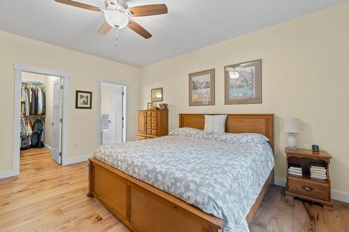 1340 24 Street, Salmon Arm, BC - Indoor Photo Showing Bedroom