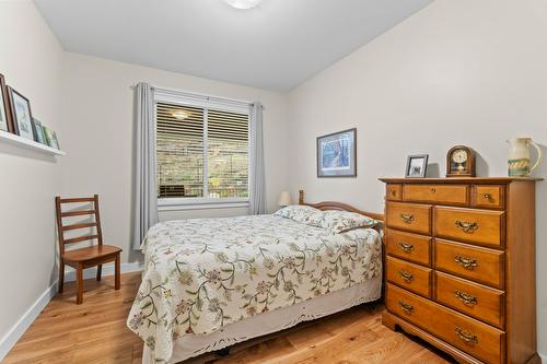 1340 24 Street, Salmon Arm, BC - Indoor Photo Showing Bedroom