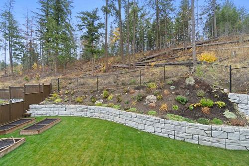 1340 24 Street, Salmon Arm, BC - Outdoor