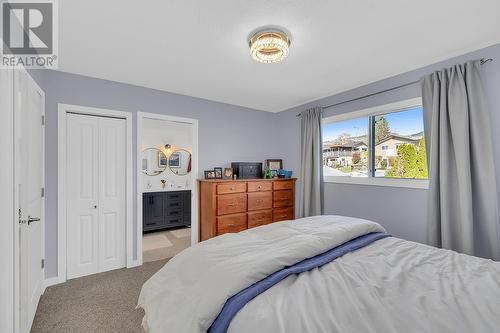 1845 Hayashi Road, Kelowna, BC - Indoor Photo Showing Bedroom