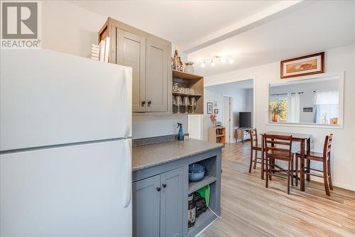 2034 Eighth Avenue, Trail, BC - Indoor Photo Showing Kitchen