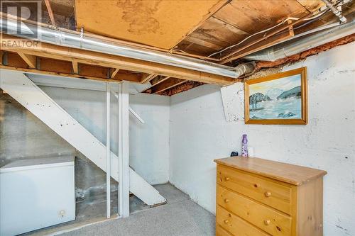 2034 Eighth Avenue, Trail, BC - Indoor Photo Showing Basement