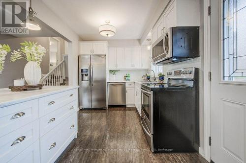 48 Hickson Drive, Kitchener, ON - Indoor Photo Showing Kitchen