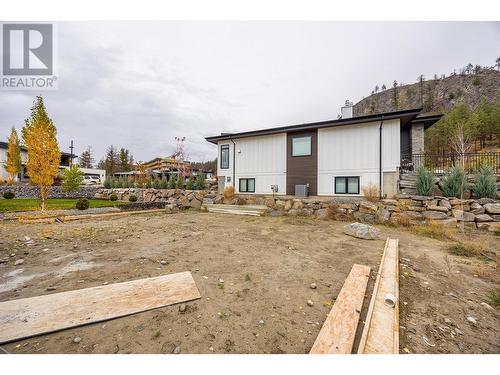 9489 Ledgestone Road, Lake Country, BC - Outdoor