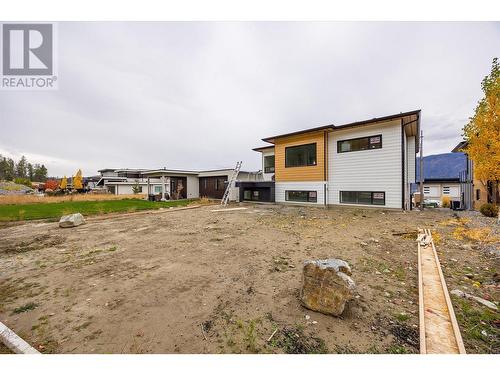 9489 Ledgestone Road, Lake Country, BC - Outdoor