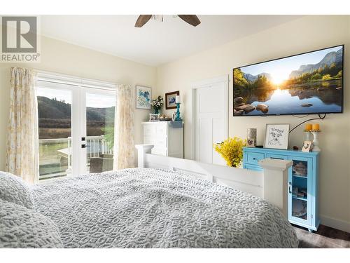 469 4 Street, Vernon, BC - Indoor Photo Showing Bedroom