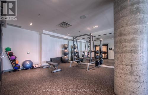 1704 - 15 Wellington Street, Kitchener, ON - Indoor Photo Showing Gym Room