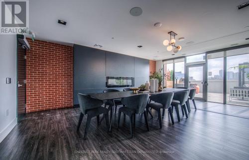 1704 - 15 Wellington Street, Kitchener, ON - Indoor Photo Showing Dining Room