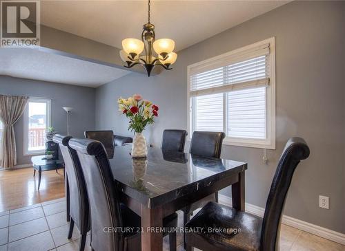 640 Activa Avenue, Kitchener, ON - Indoor Photo Showing Dining Room