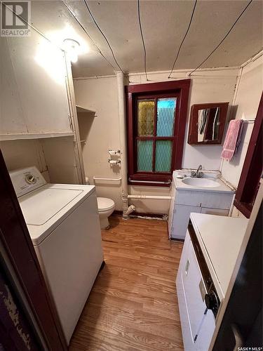 912 3Rd Street E, Rosthern, SK - Indoor Photo Showing Laundry Room