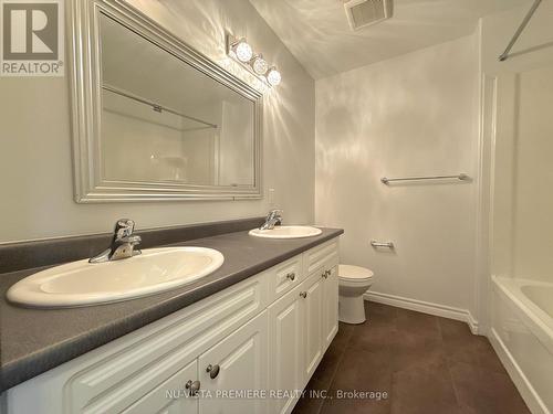 138 - 3320 Meadowgate Boulevard, London, ON - Indoor Photo Showing Bathroom