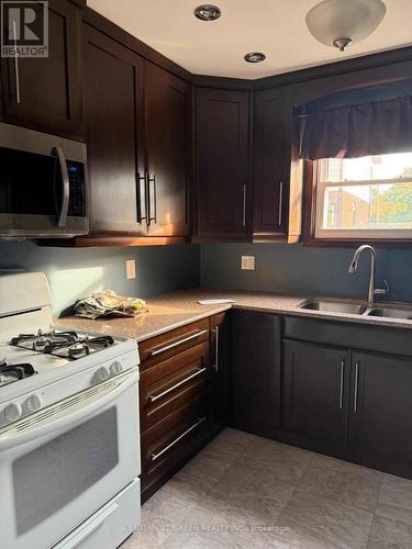 720 Hillary Street, Sarnia, ON - Indoor Photo Showing Kitchen With Double Sink