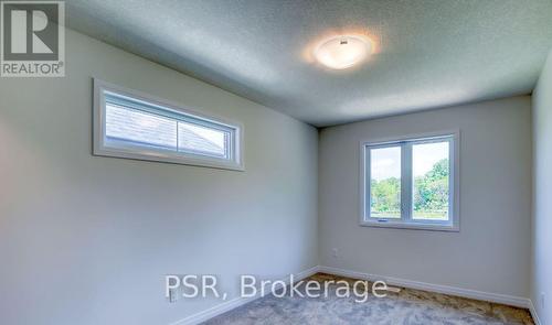 41 Queensbrook Crescent, Cambridge, ON - Indoor Photo Showing Other Room