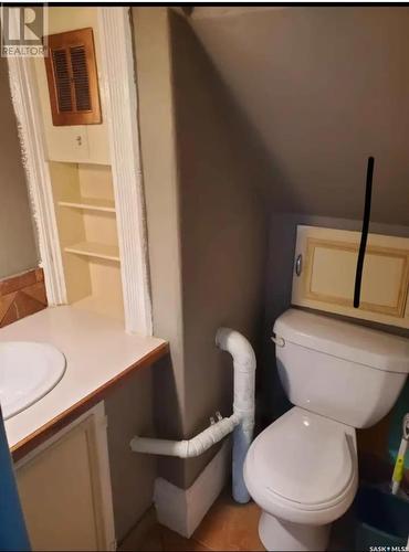 26 Bedford Street, Fleming, SK - Indoor Photo Showing Bathroom