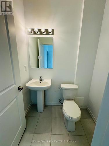 211 Monarch Avenue, Ajax, ON - Indoor Photo Showing Bathroom