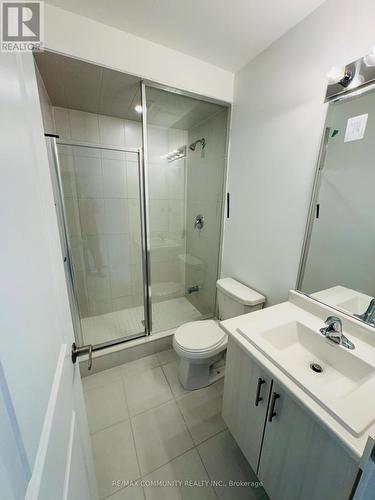 211 Monarch Avenue, Ajax, ON - Indoor Photo Showing Bathroom