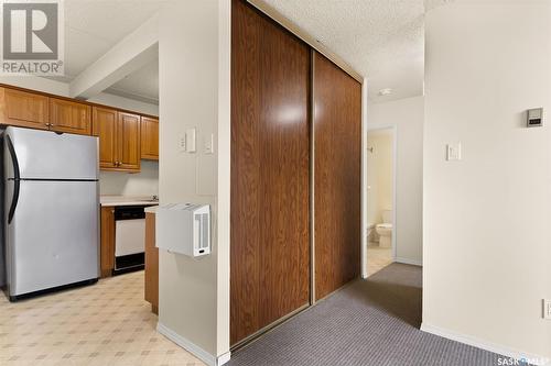 613 4045 Rae Street, Regina, SK - Indoor Photo Showing Kitchen