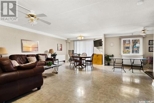 613 4045 Rae Street, Regina, SK - Indoor Photo Showing Living Room