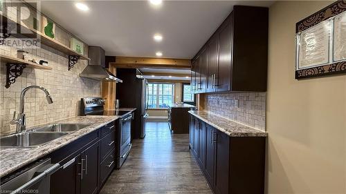 429 Lake Rosalind Road 4, Brockton, ON - Indoor Photo Showing Kitchen With Double Sink