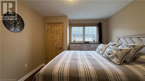 429 Lake Rosalind Road 4, Brockton, ON - Indoor Photo Showing Bedroom