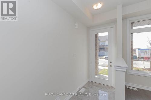 2 Molnar Crescent, Brantford, ON - Indoor Photo Showing Other Room