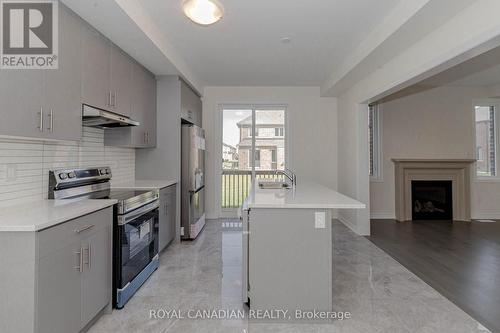 2 Molnar Crescent, Brantford, ON - Indoor Photo Showing Kitchen