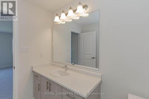 2 Molnar Crescent, Brantford, ON - Indoor Photo Showing Bathroom