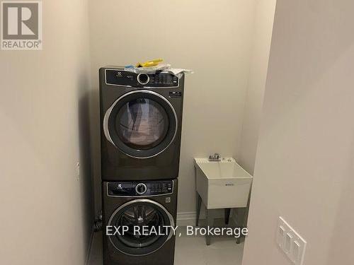 28 - 17 Lakewood Crescent, Kawartha Lakes, ON - Indoor Photo Showing Laundry Room