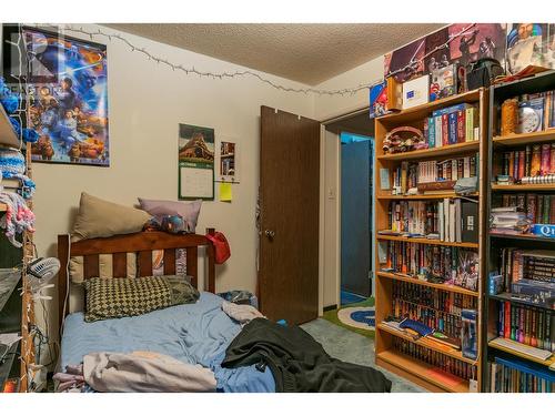 3362 Laurel Crescent, Trail, BC - Indoor Photo Showing Bedroom