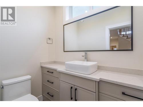 19950 Mccarthy Road Unit# 23, Lake Country, BC - Indoor Photo Showing Bathroom