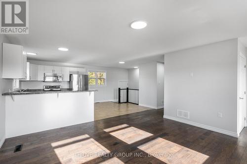 3972 Dundas Street, Thames Centre, ON - Indoor Photo Showing Kitchen