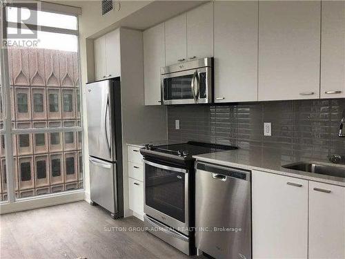 1902 - 30 Roehampton Avenue, Toronto, ON - Indoor Photo Showing Kitchen With Stainless Steel Kitchen With Upgraded Kitchen