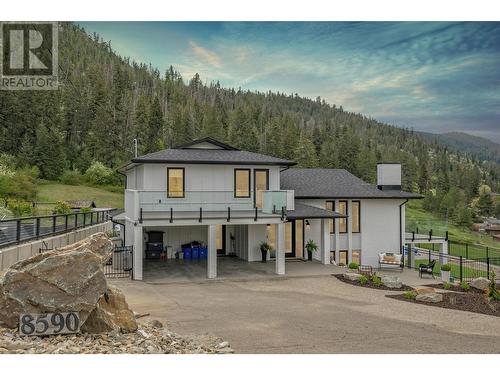 8590 Harbour Heights Road, Vernon, BC - Outdoor