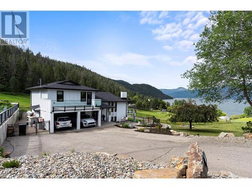 8590 Harbour Heights Road, Vernon, BC - Outdoor