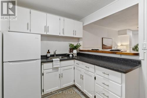 1288 Sunningdale Avenue, Oshawa (Donevan), ON - Indoor Photo Showing Kitchen