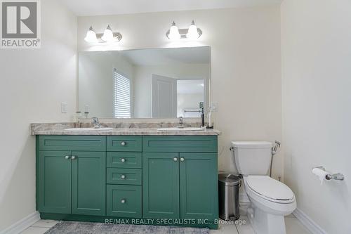 1033 Cameo Street, Pickering, ON - Indoor Photo Showing Bathroom