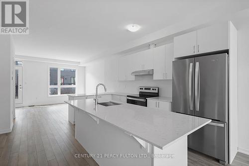 34 Pegler Street, Ajax, ON - Indoor Photo Showing Kitchen With Upgraded Kitchen