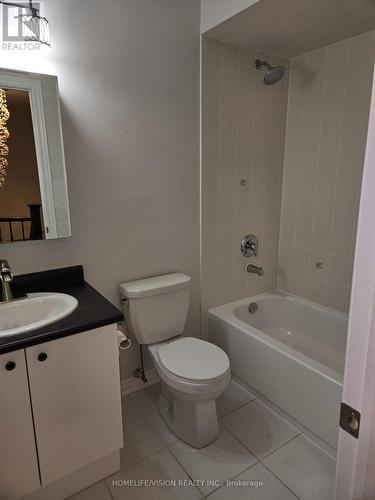 115 Betony Drive, Richmond Hill, ON - Indoor Photo Showing Bathroom