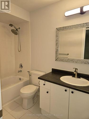 115 Betony Drive, Richmond Hill, ON - Indoor Photo Showing Bathroom