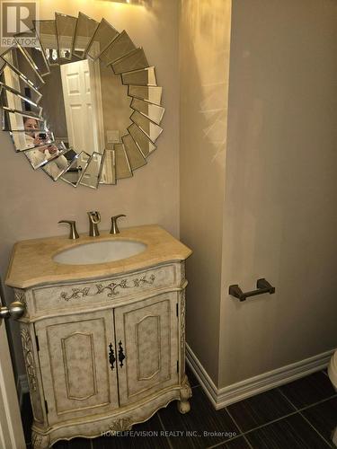 115 Betony Drive, Richmond Hill, ON - Indoor Photo Showing Bathroom